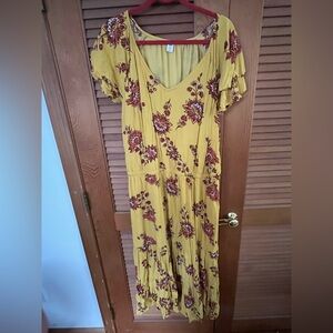 Old Navy yellow with red floral lined Maxi Dress size XXL